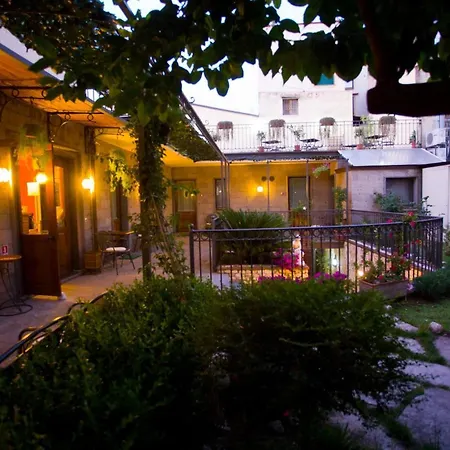 Pace Hotell *